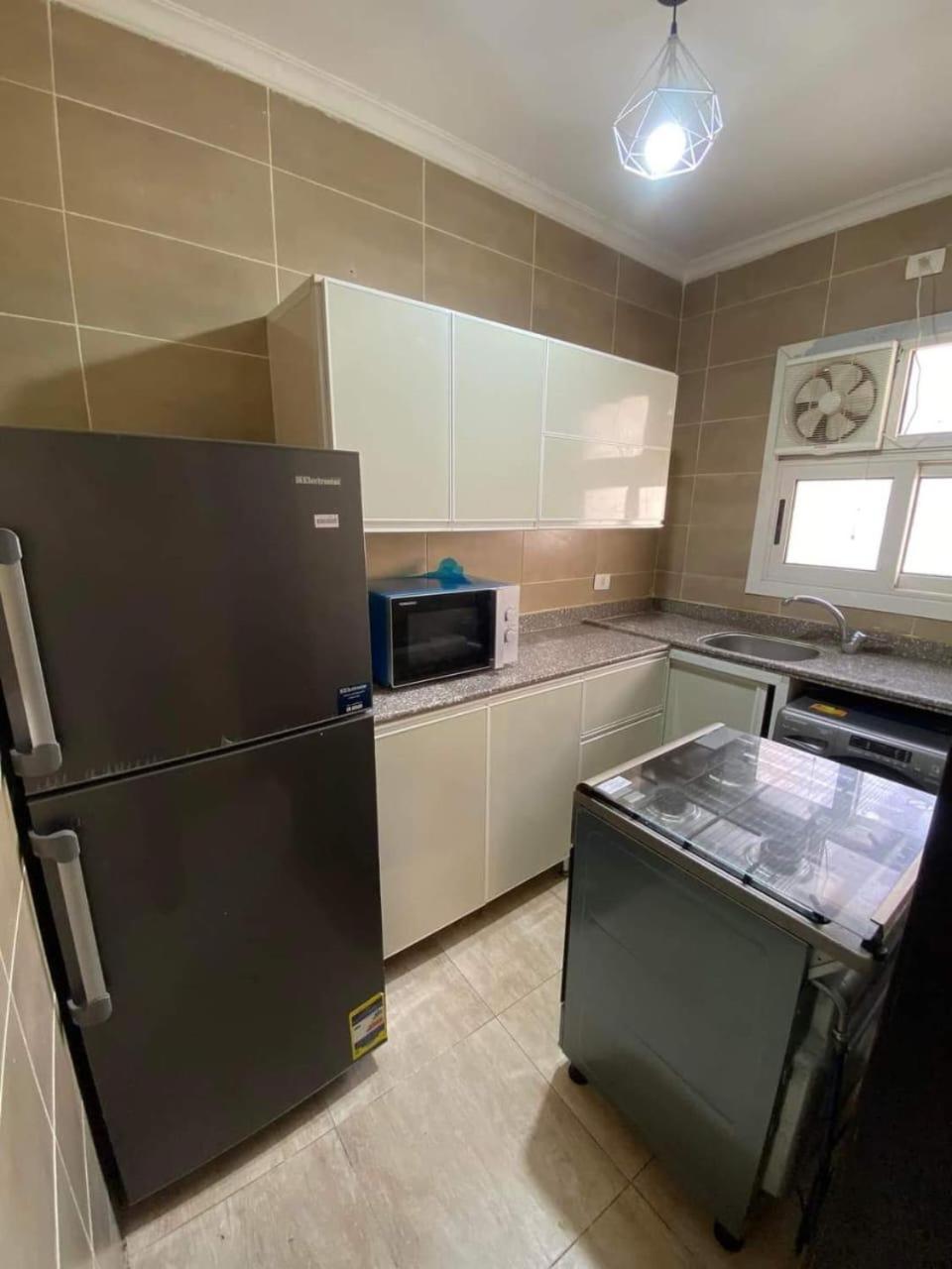 Luxurious, Fully Furnished And Well Equipped With Modern Amenities, Stunning Views, And Convenient Location For Remote Work Or Studying From *
